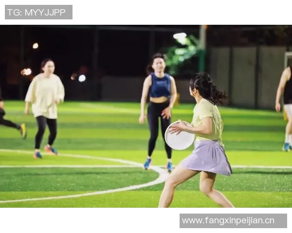 王娜独家分享飞盘技巧与心得体会助你提升飞盘水平与竞技乐趣